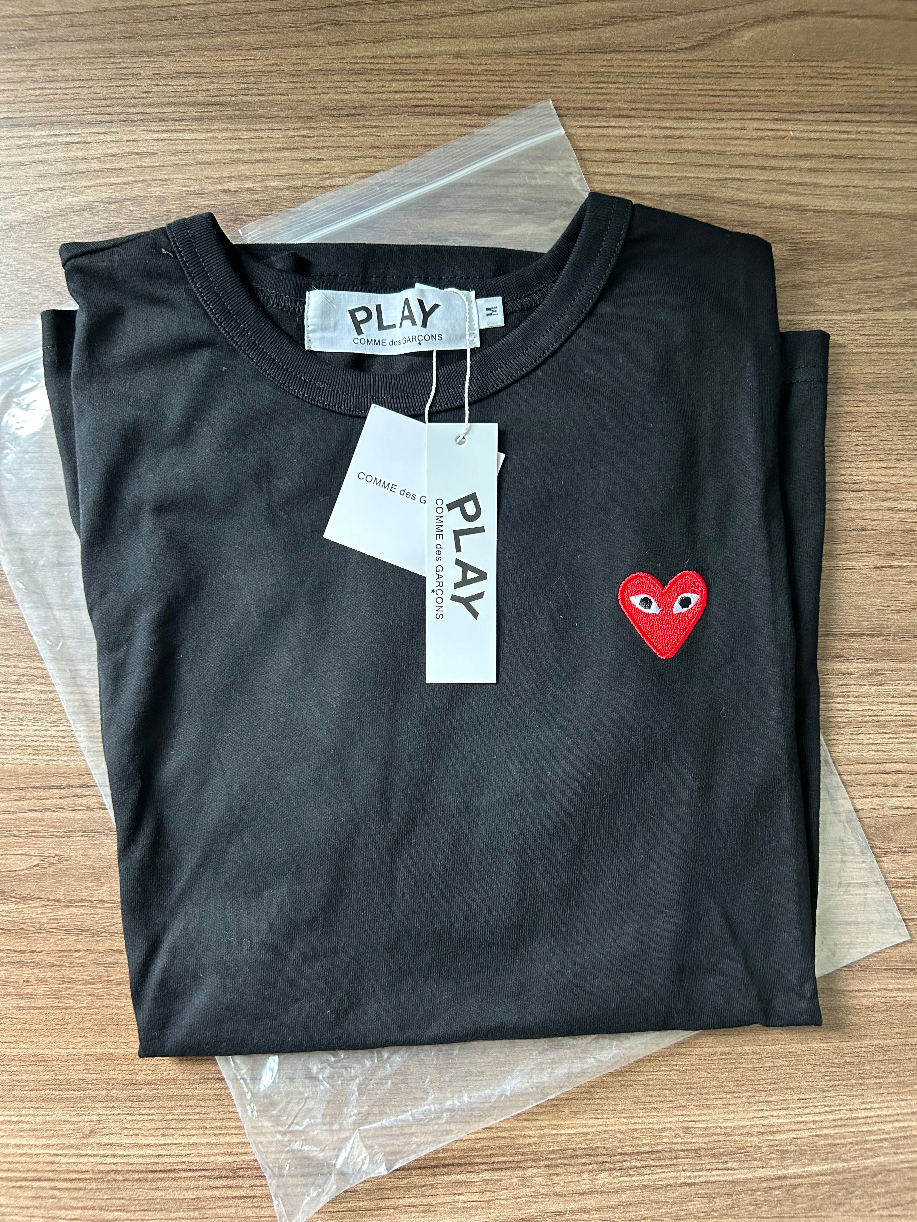 Camiseta Comme Des Garcons Play - Camiseta com patch de logo